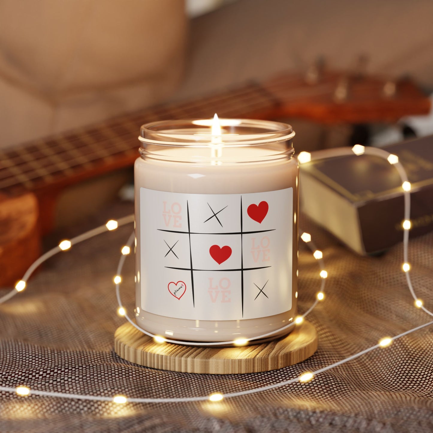 Romantic Scented Soy Candle - Love Tic Tac Toe Design - Perfect for Valentine's Day and Cozy Evenings